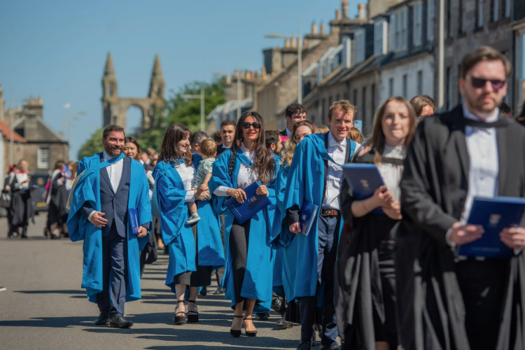 Douglas and Gordon Bonnyman Doctoral Scholarship - Apply Now